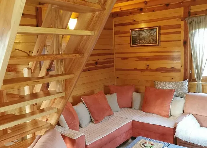 Nyaraló Brvnara Tara *